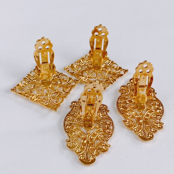 VTG Lot of 2 Clip On Earrings Gold Tone Filigree Ornate Costume Jewelry - Picture 9 of 11